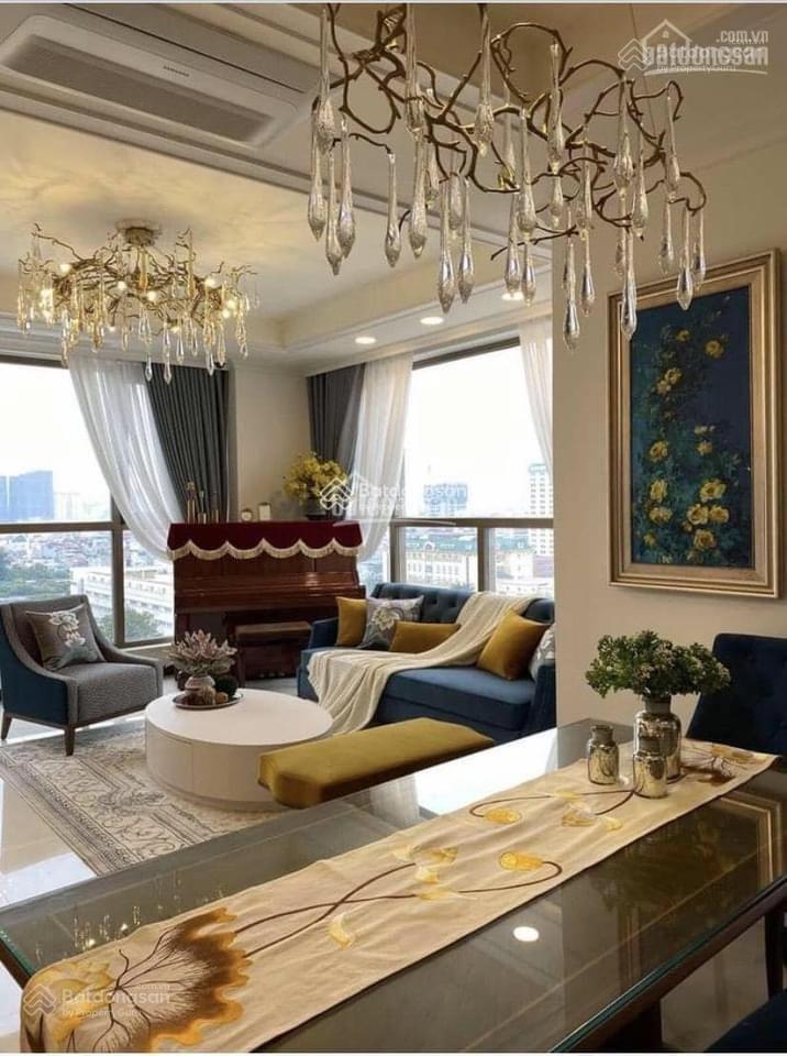 Gia đình cần cho thuê ch tại cc green diamond  93 láng hạ, 150m2, 3n2vs, tầng đẹp. giá 2x tr/th
