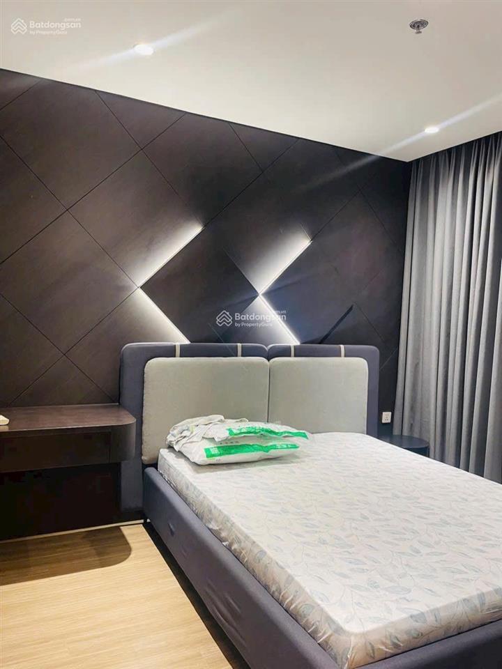 Chính chủ cần cho thuê căn hộ 2n2vs, 64m2 tại the gloria  số 8 nguyên hồng, nhà mới. giá 20tr/th