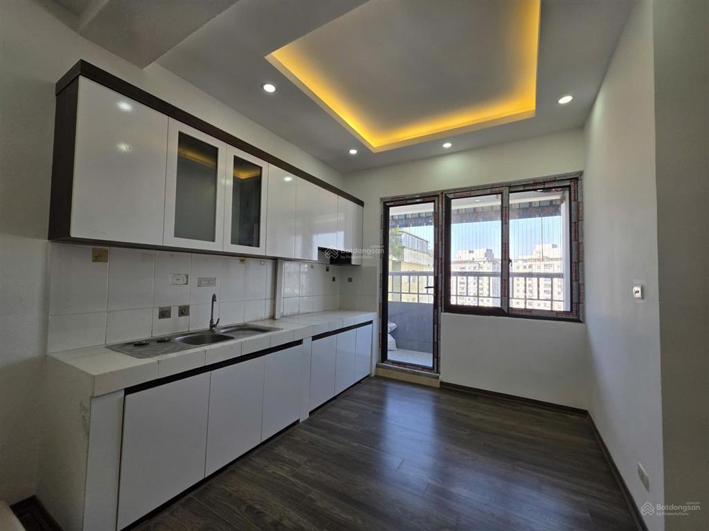 Rẻ nhất khu vực  bán căn 42m nội thất đầy đủ toà ct2 nam xa la. chỉ 2.x tỷ