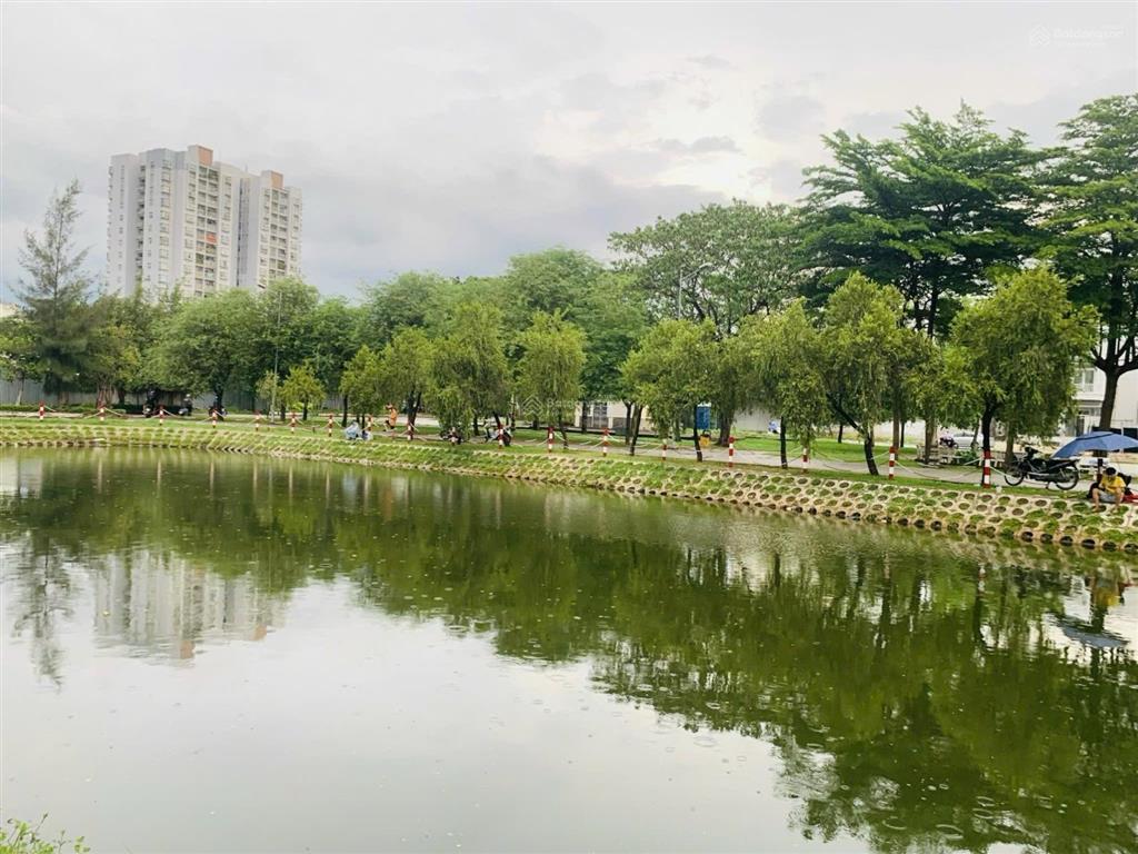 Độc quyền bán gấp biệt thự hồ bơi đường số 31a apak q2. dt 320m2 (16x20m) hđt 5000$ giá 58 tỷ