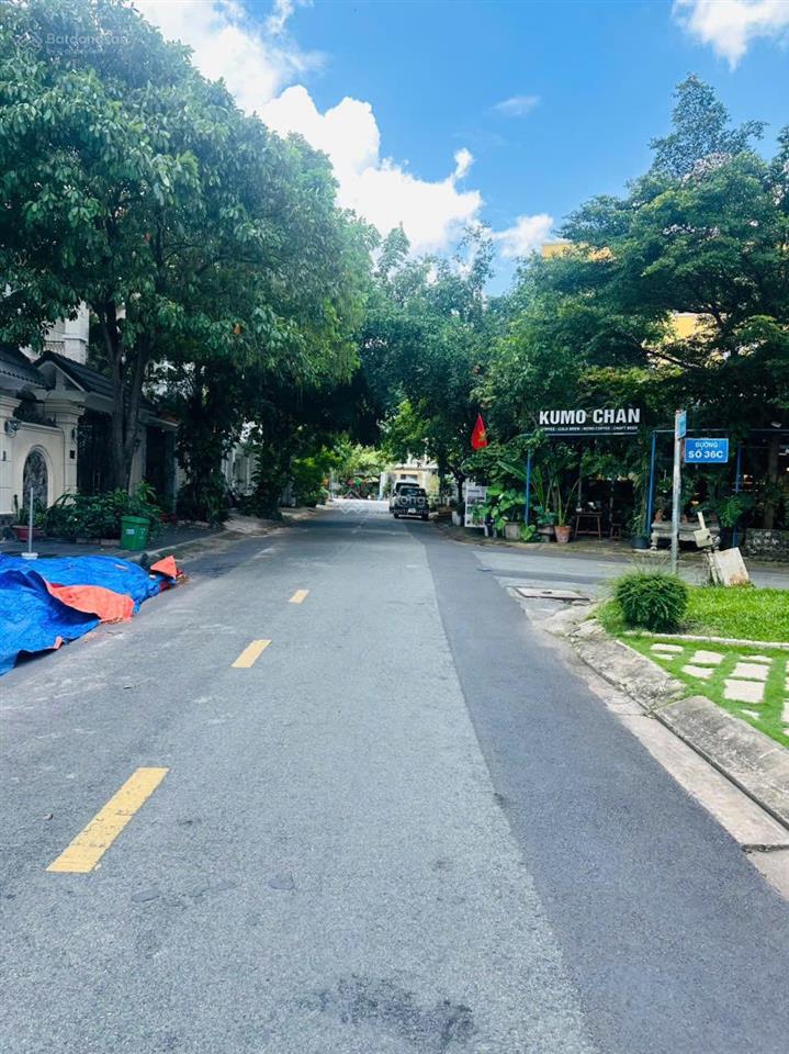 Độc quyền bán gấp biệt thự hồ bơi đường số 31a apak q2. dt 320m2 (16x20m) hđt 5000$ giá 58 tỷ