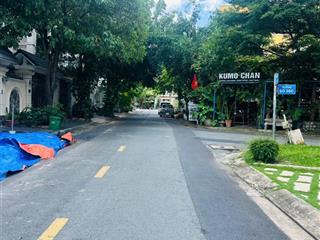 Độc quyền bán gấp biệt thự hồ bơi đường số 31a apak q2. dt 320m2 (16x20m) hđt 5000$ giá 58 tỷ