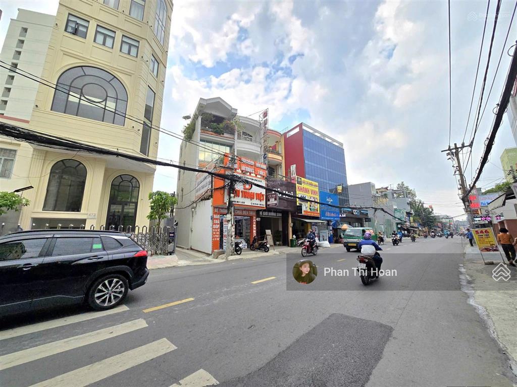 Toà nhà building hạng sang mặt tiền lê quang định  8x24m, cn 183,8m2, hầm 7 tầng. giá 72 tỷ