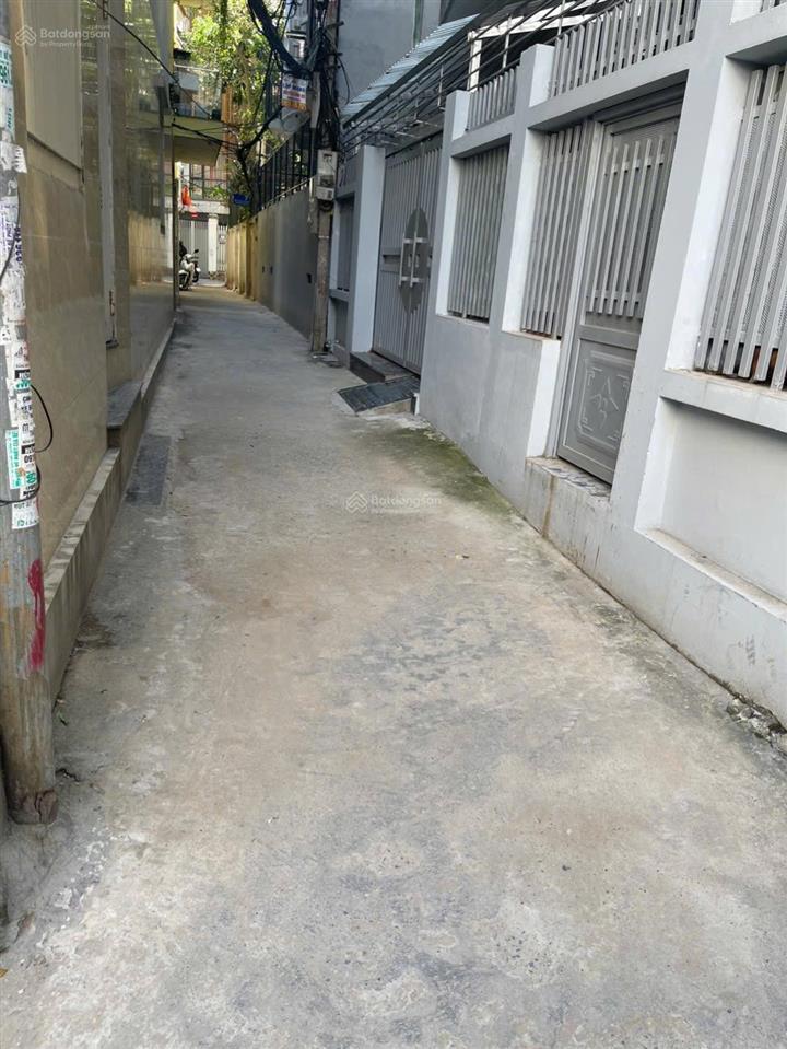 Bán đất đào tấn  ba đình. cách oto tránh 20m. 100m2 x mt 6m. giá 25.8 tỷ ( có tl)