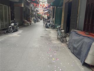 Bán đất kim ngưu  hai bà trưng. dt 176m2 x mt 7m. giá 34.8 tỷ (có tl). ngõ ô tô ra vào thuận tiện