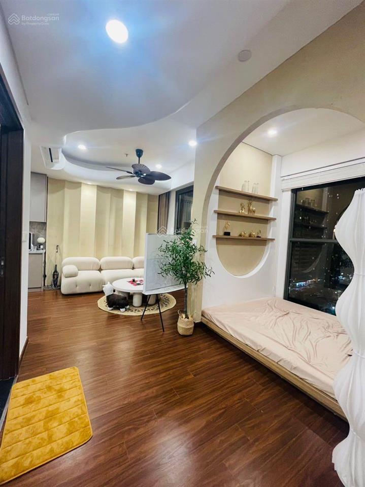 Chính chủ bán gấp 2pn góc h1.1818 64m2 hơn 4,8 tỷ masteri waterfront vinhomes ocean park 0966 768 ***