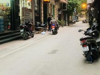Tòa 10 tầng 1 hầm dt 350 triệu/tháng giang văn minh 80 tỷ ô tô qua nhà