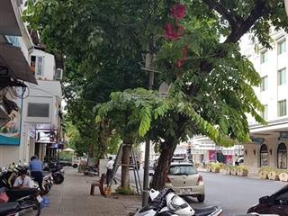 Nhà hàng bài tràng tiền mt 5.2m 5 tầng 2 thoáng 26.5 tỷ ngõ rộng thoáng gần phố