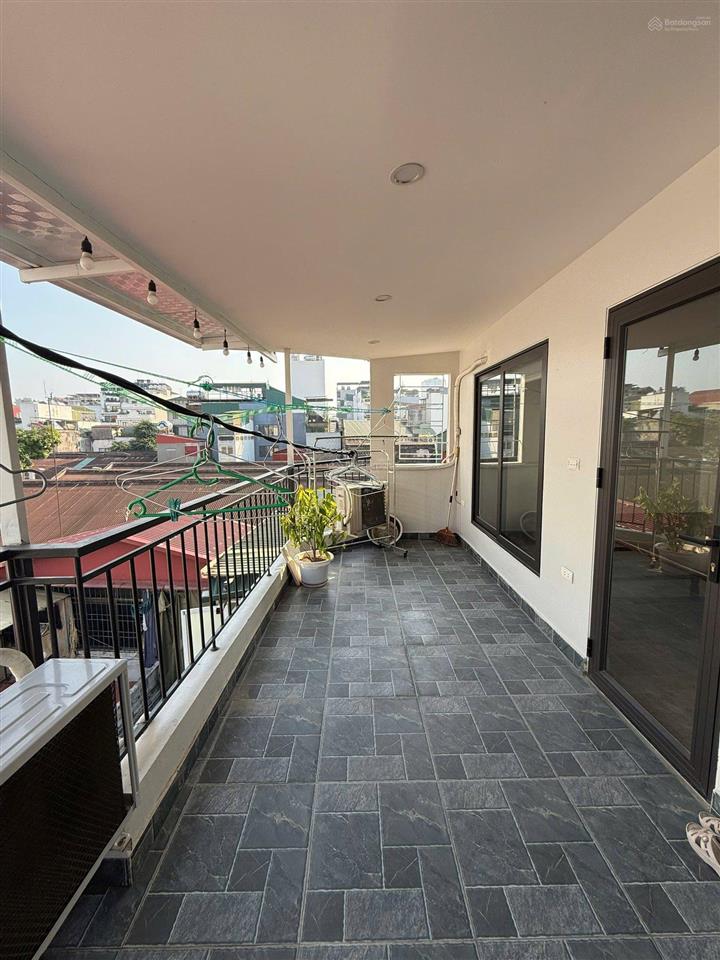 Cực hiếm lê văn hưu 6 tầng mặt tiền 6m 8.8 tỷ, gần phố ngõ rộng thoáng