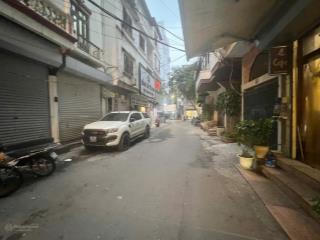 Cực hiếm hàng chuối 75m2 mt 7m 5 tầng 32.5 tỷ  ô tô  ngõ sạch thoáng gần phố