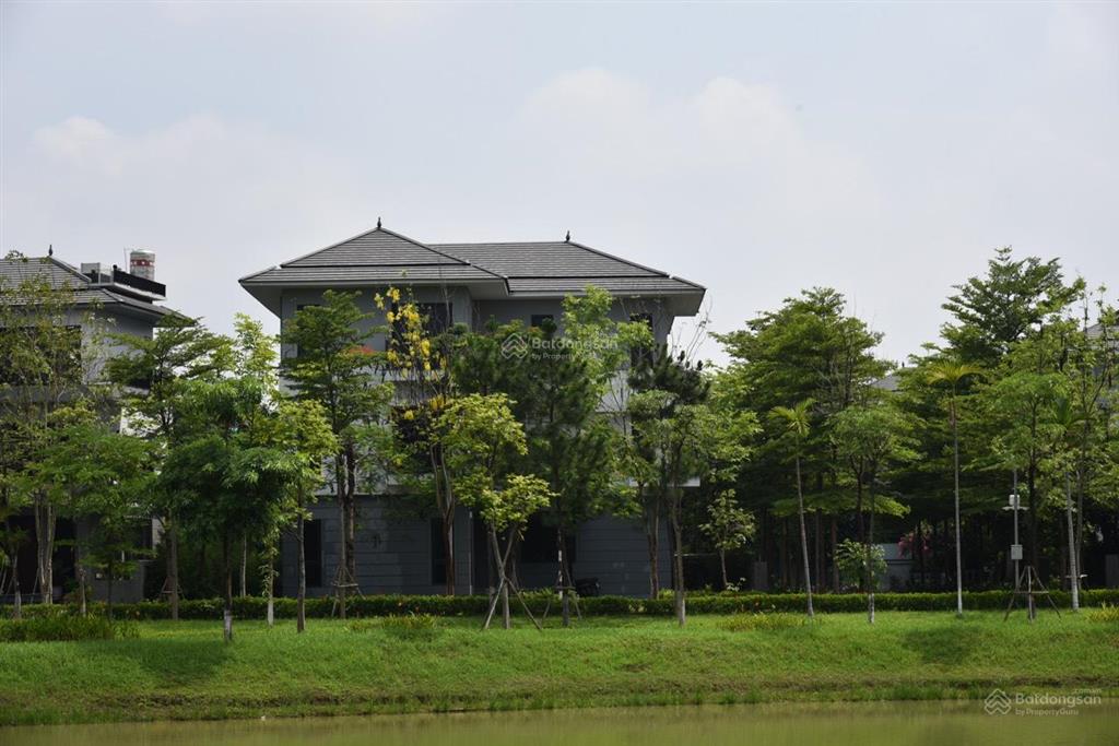 Cho thuê biệt thự cụm lakeside villas splendora, căn góc thoáng, có thang máy, chỉ 35tr/th.