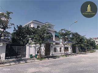 Bán biệt thự đơn lập 423m2 nhà hoàn thiện cao cấp, vị trí đẹp, sầm uất, cư dân văn minh. 0985 302 ***