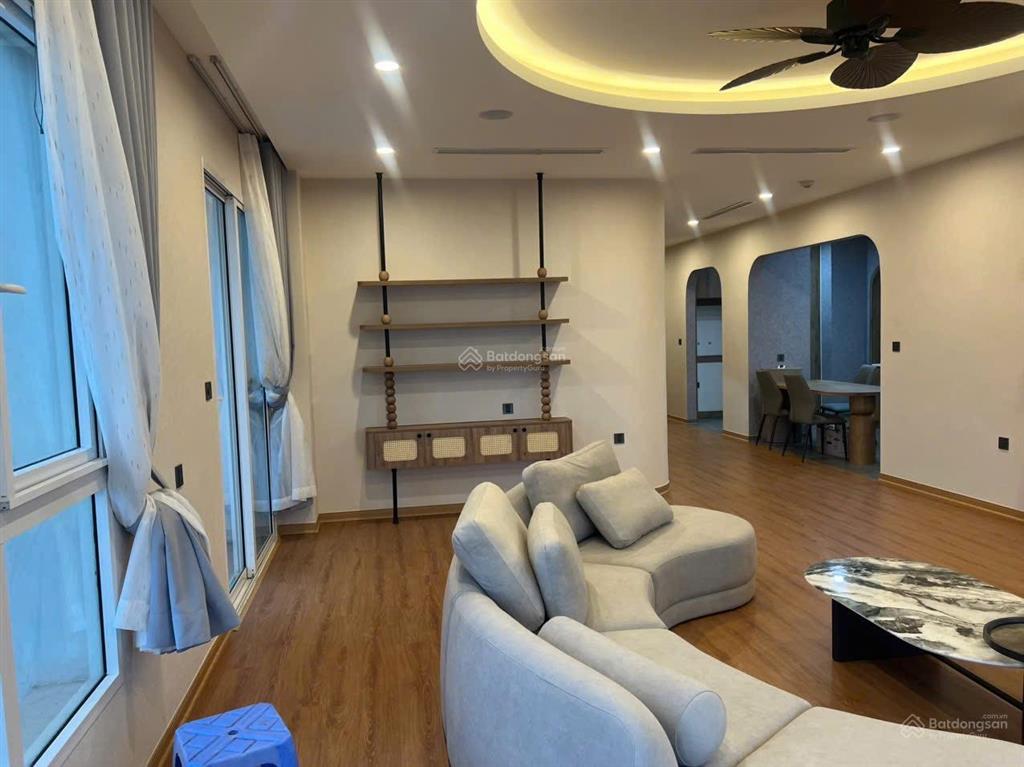 Home&land. cho thuê căn hộ 150m2, nội thất mới 100%, nhà đẹp, hiện đại, y ảnh, 0985 302 ***!