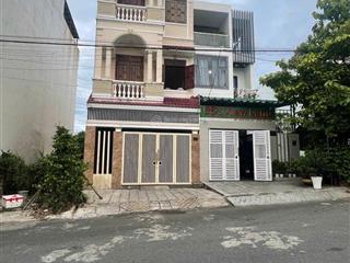 Bán nhà mặt tiền trung tâm nam việt á, 100m2 giá tốt, chủ thiện chí bán có thương lượng