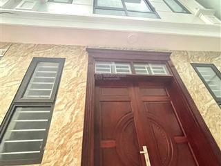 Bán nhà gần học viện tài chính, 35m2, phân lô, ô tô, nội thất chủ tặng, nhỉnh 5tỷ