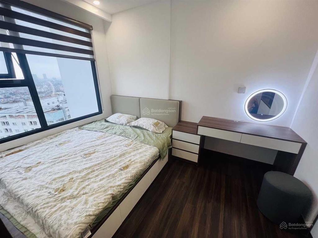 Cho thuê căn hộ 2,5 ngủ hoàng huy commerce