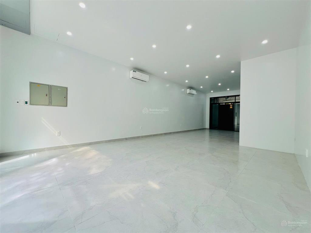 Cho thuê mặt bằng tầng 1 vinhomes marina