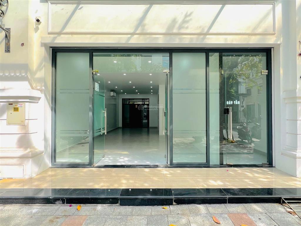 Cho thuê mặt bằng tầng 1 vinhomes marina
