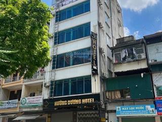Chủ nhà gửi bán nhà mặt phố trúc bạch 135m2, 5 tầng, mt 7m. giá 68tỷ.  0888 999 ***