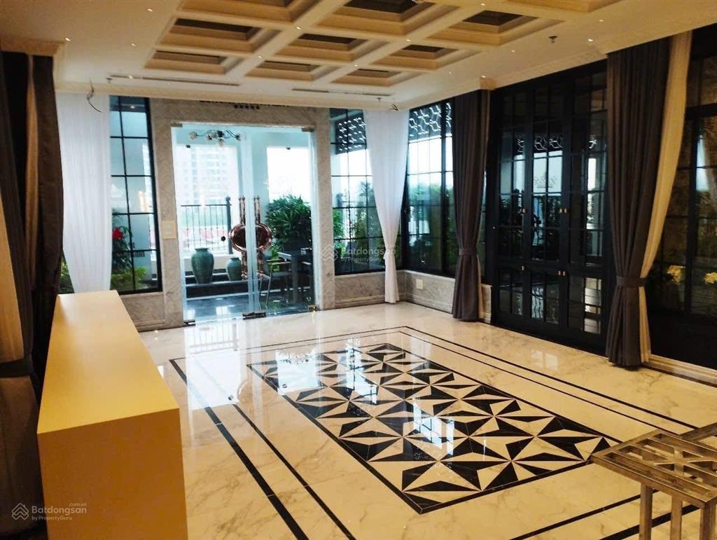 Bán toà nhà mặt phố nguyễn văn cừ 180m2, 8 tầng, mt 7.5m. giá 82 tỷ.  0888 999 ***