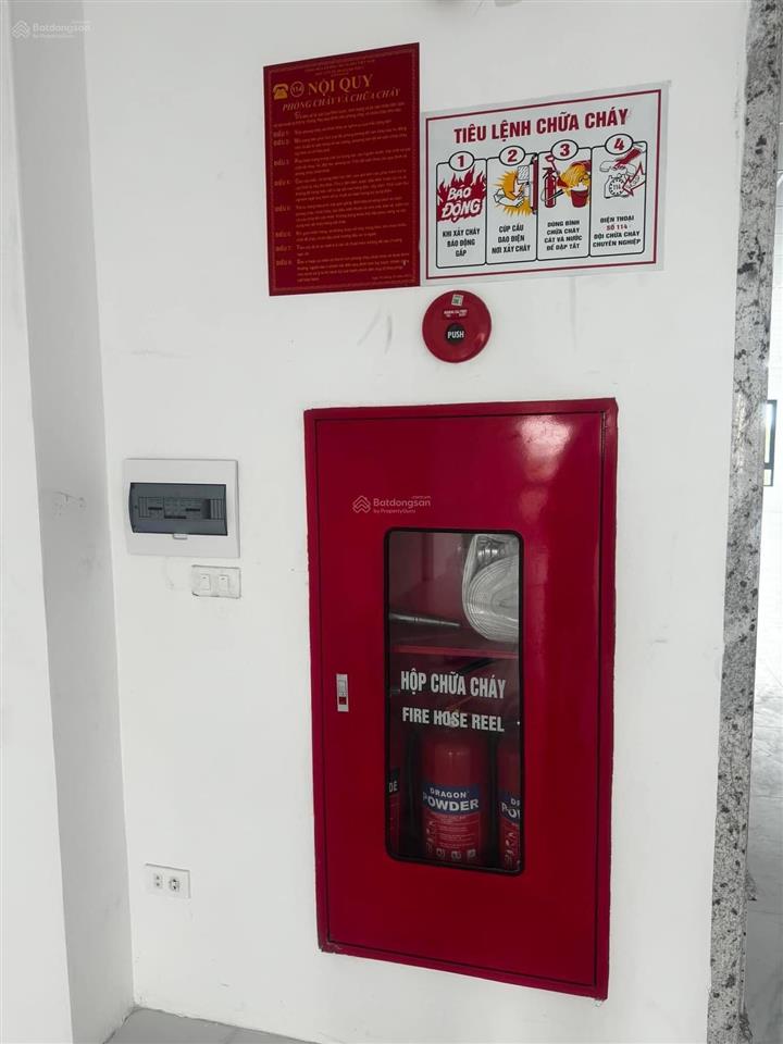 Bán toà nhà mặt phố nguyễn văn cừ 180m2, 8 tầng, mt 7.5m. giá 82 tỷ.  0888 999 ***