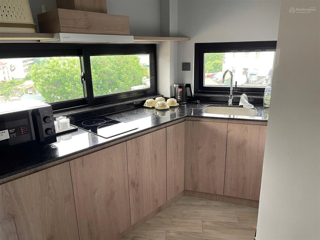 Chủ nhà gửi bán nhà phố đào tấn136m2,4 tầng,mt11m.giá75tỷ.0888 999 ***