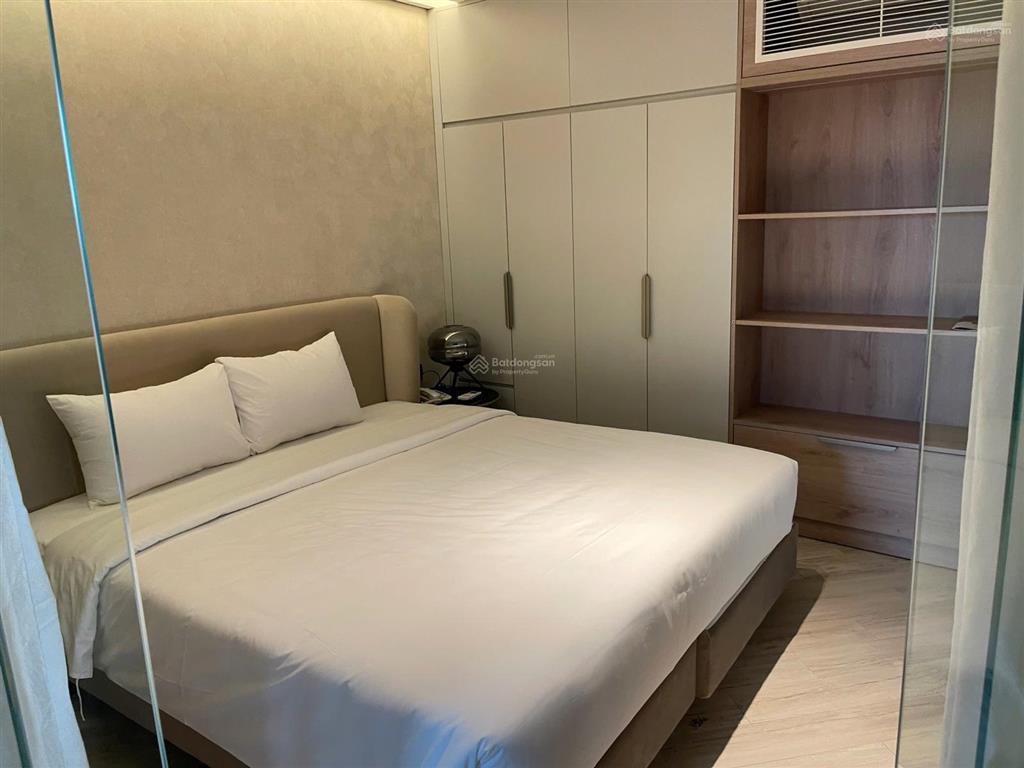 Chủ nhà gửi bán nhà phố đào tấn136m2,4 tầng,mt11m.giá75tỷ.0888 999 ***