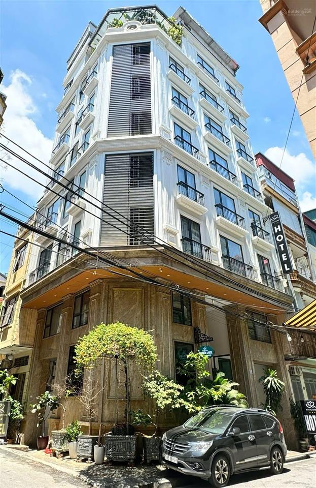 Chủ nhà gửi bán nhà phố đào tấn136m2,4 tầng,mt11m.giá75tỷ.0888 999 ***