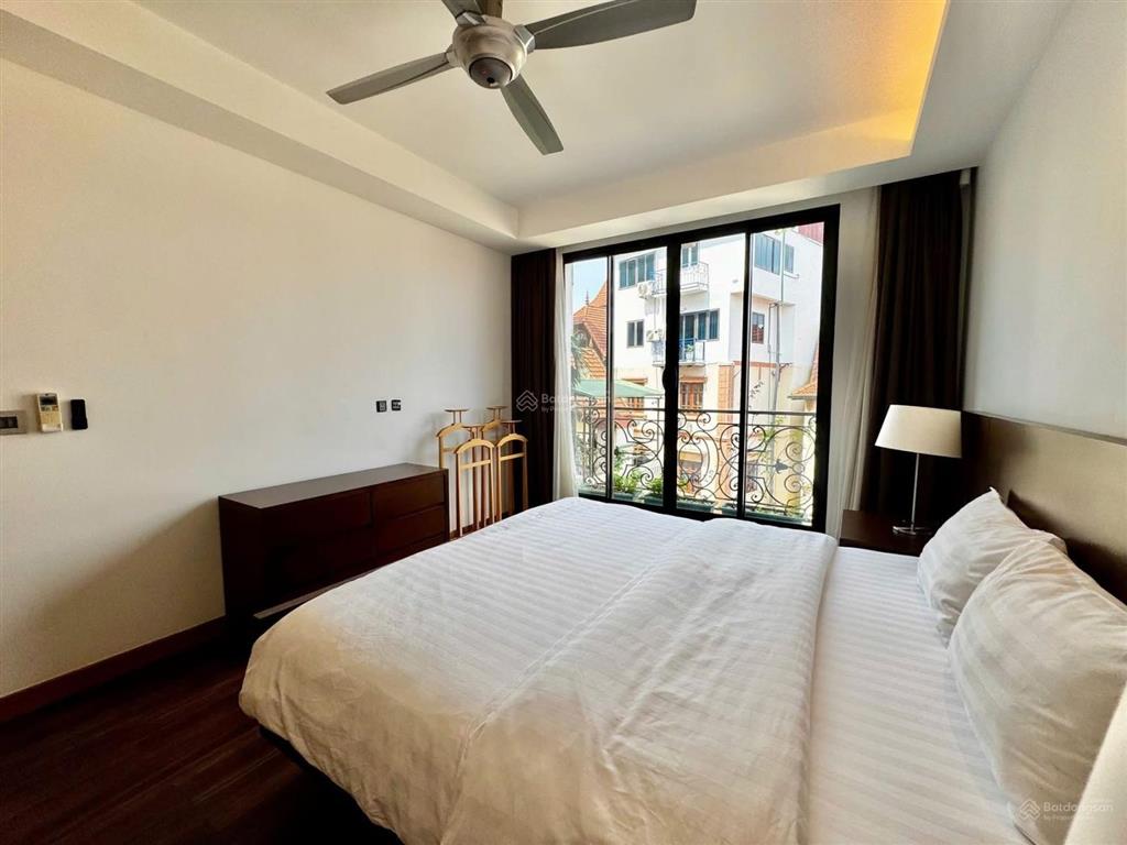 Chính chủ gửi bán nhà phố tô ngọc vân  âu cơ 129m2, 9 tầng lô góc, mt 14m. giá 40tỷ