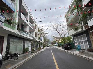 Bán nhà 4 tầng full nội thất rất đẹp kdt vcn phước hải tp nha trang