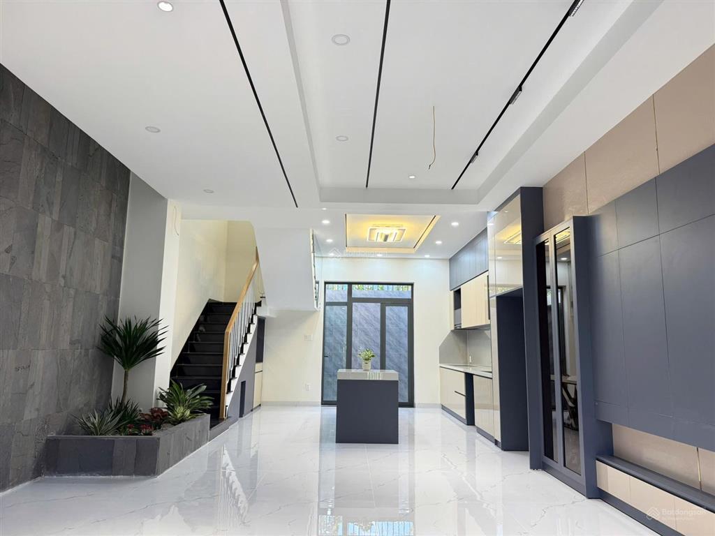 Bán căn nhà 3 tầng mới đẹp có sổ hồng khu đô thị vcn phước hải nha trang