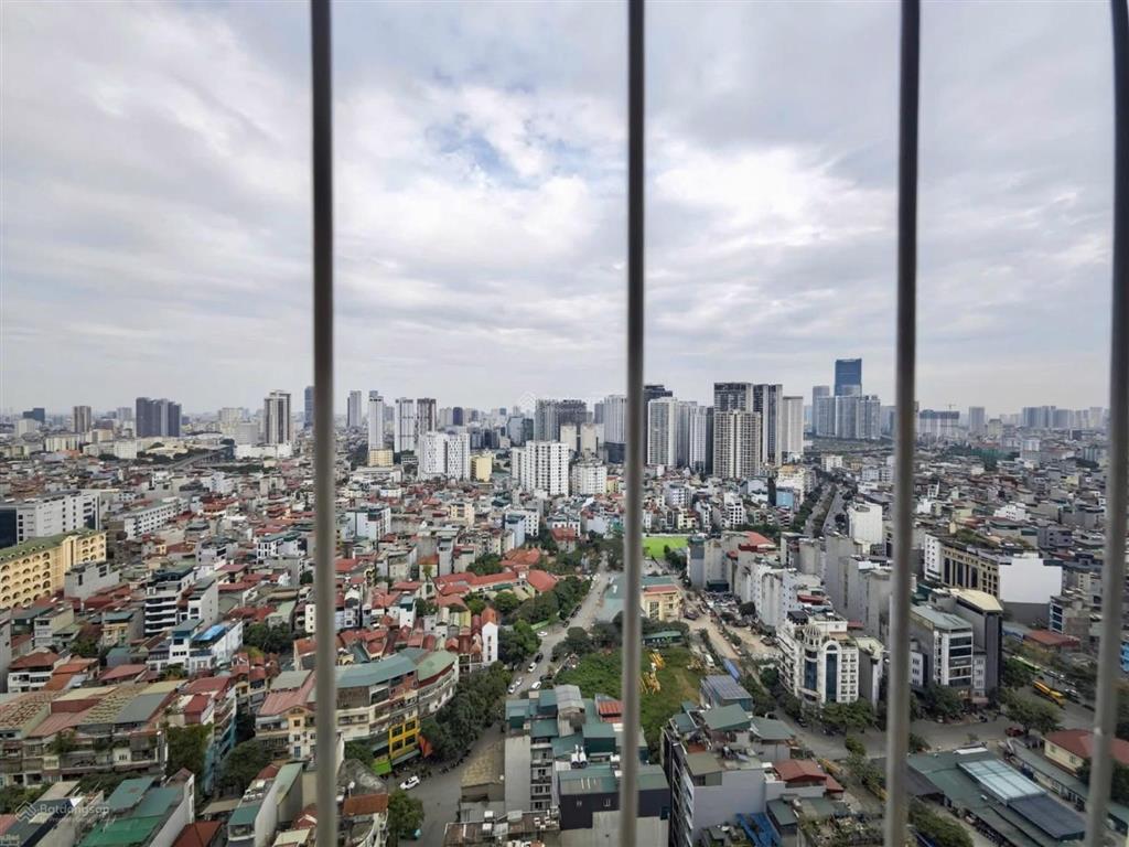 Bán chcc flc landmark tower dương khuê, căn góc, 2 ban công full nội thất sịn, 3pn, 153m2