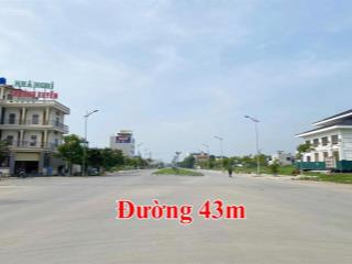 Đất đẹp  đường lớn  sổ đỏ sẵn  sát biển  4.9 tỷ