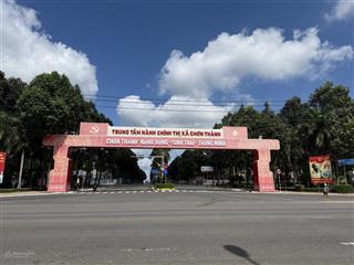 Ngộp bank cần bán gấp 1lô duy nhất đường 25m đối diện chợ trường giá rẻ ko tưởng chỉ 620tr/lô