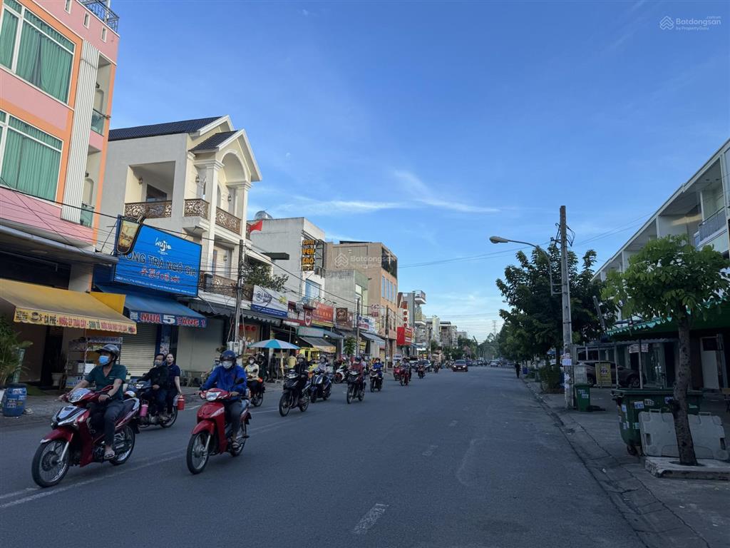 Lô đất vàng! đối diện chợ trường đường lớn 25m giá rẻ nhất khu vực chỉ 618tr/lô,  0985 761 ***