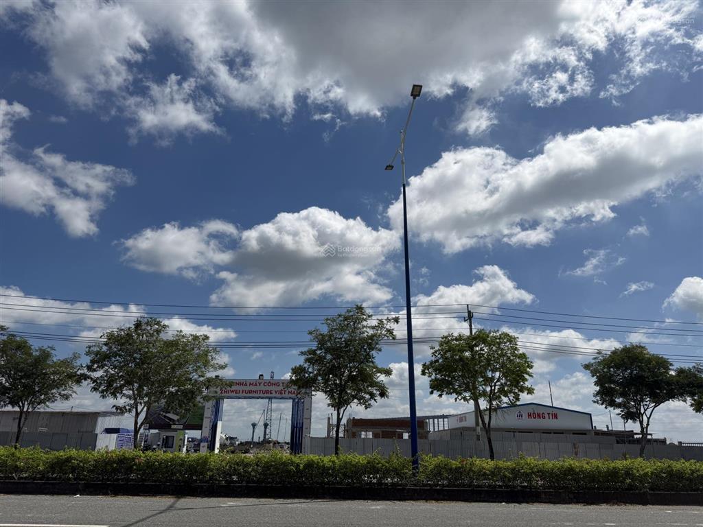 Hàng hot! chủ ngộp nặng cần bán lô đất đối diện cty giá chỉ 596tr/lô,  0985 761 ***