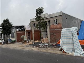 Lô đất vàng! đối diện chợ trường đường lớn 25m giá chỉ 595tr/lô,  0985 761 ***