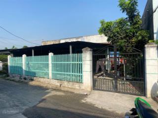 Bán nhà đất mt đường 207, xã hoà phú (cũ) củ chi, gần tỉnh lộ 8 , có sẵn 2 căn nhà, giá chỉ 2,8 tỷ