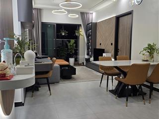 Bán căn hộ de la sol 2pn ntcb view hồ bơi, 8.6 tỷ (full nội thất) 0888 051 *** em tiên