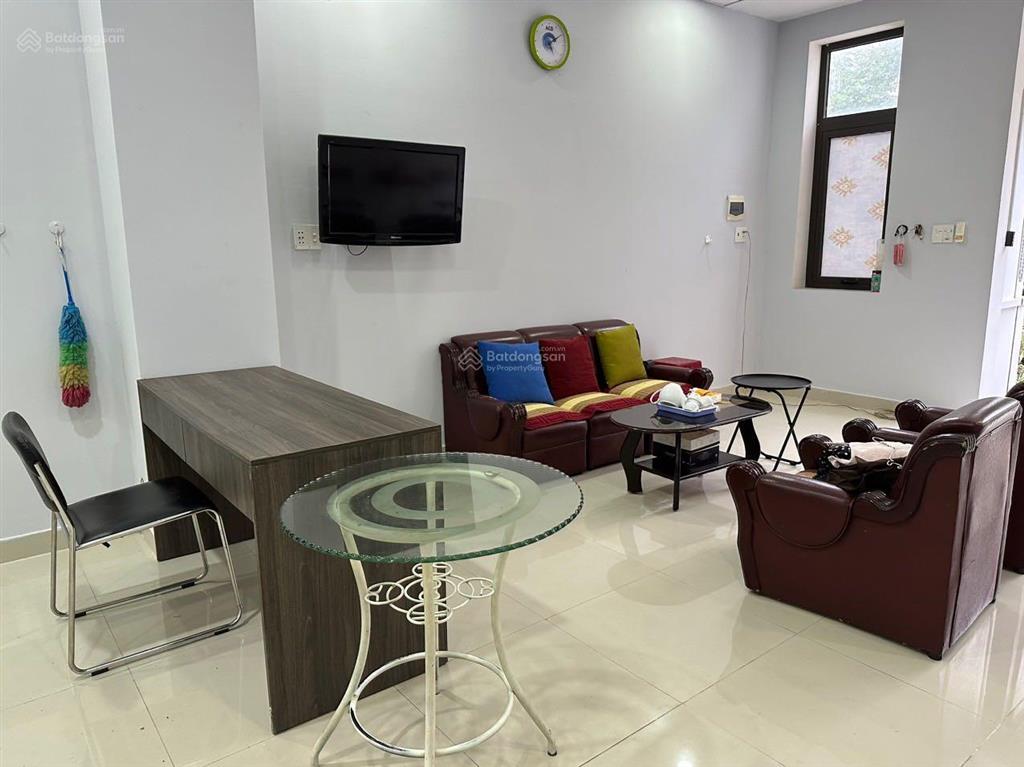 Nhà sông vàm cỏ đông solar (riverside 2) 302 nguyễn văn tuôi 8 tr/th 3pn 3wc chính chủ 0768 752 ***