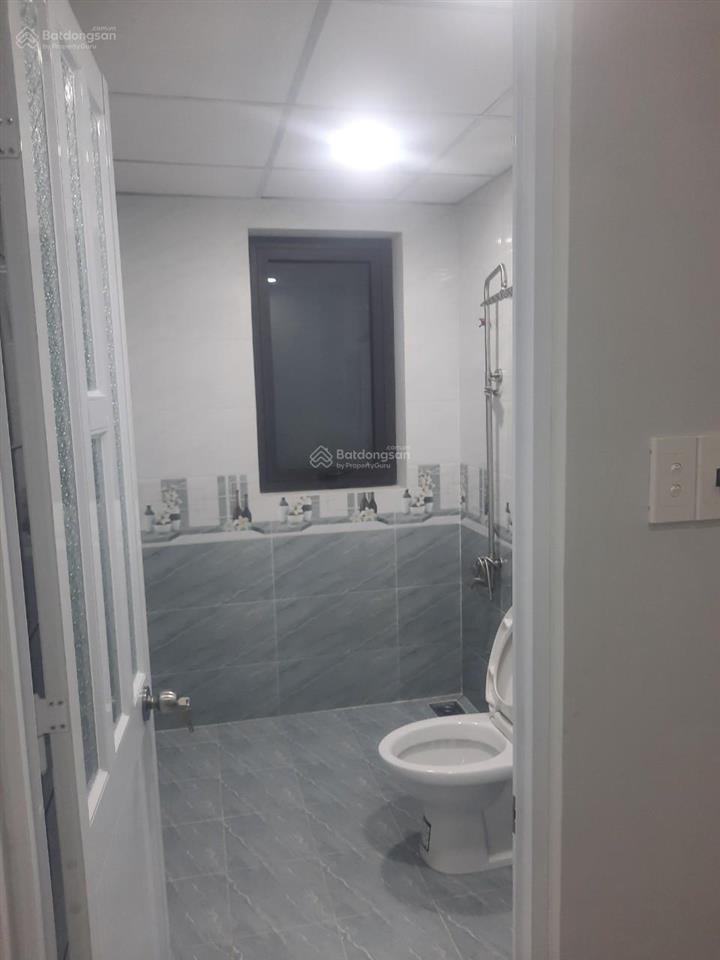 Shophouse nhà sông vàm cỏ đông 9,5tr 302 nguyễn văn tuôi, bến lức, 3pn 3wc chính chủ 0938 910 ***