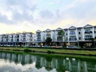Bán căn nhà phố nine south nam sài gòn 7x17.5m 3 lầu đường lớn 30m giá tốt nhất thị trường