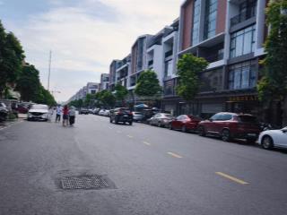 Cực hiếm! bán nhanh mảnh đất mặt phố nguyễn khiêm ích. sát quận ủy gia lâm. cực đẹp