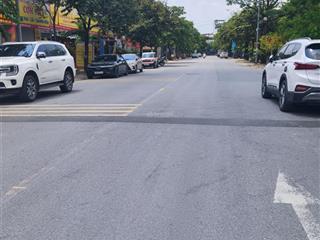 Bán gấp mảnh đất mặt đường 30m2 tại phố nguyễn khiêm ích, trâu quỳ. kinh doanh sầm uất.