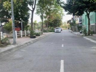 Bán gấp đất tại trâu quỳ, view vườn hoa, gần hồ điều hoà gia lâm. giá cực tốt.