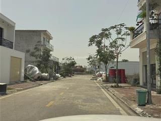 Bán duy nhất 1 lô biệt thự khu c 200 m2. thuộc khu c tái định cư bắc sông c