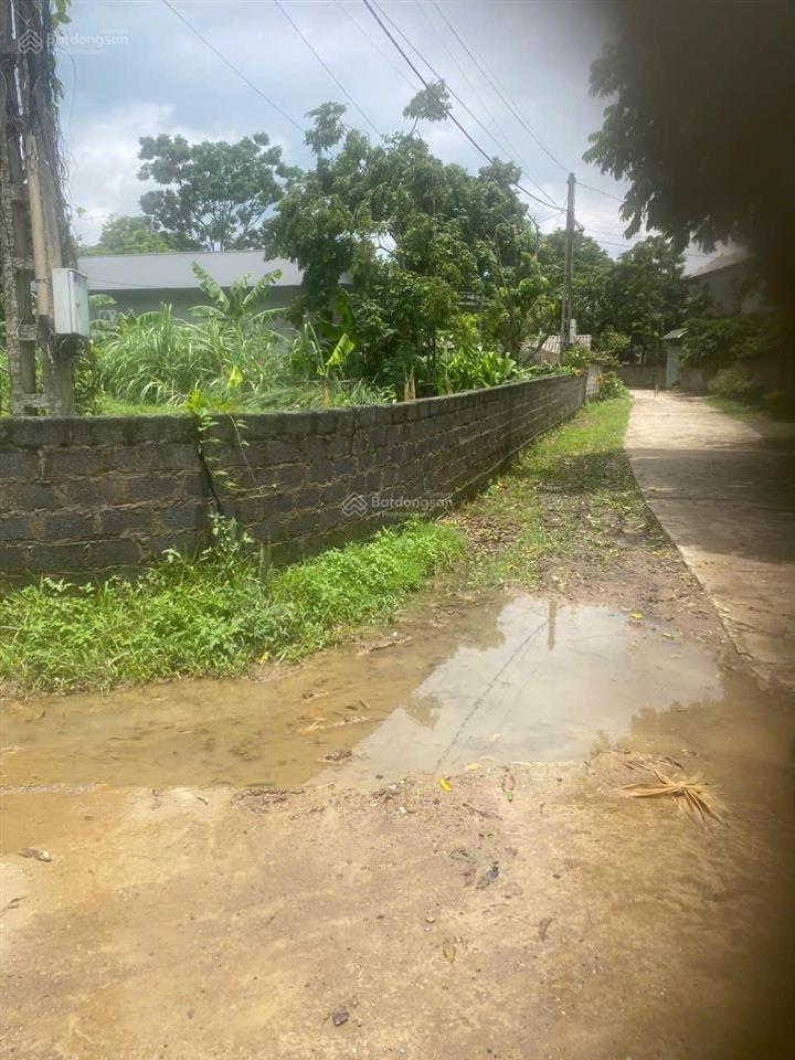 Bán gấp giá rẻ lô góc 3 mặt tiền diện tích 720 m tại nhuận trạch lương sơn hb