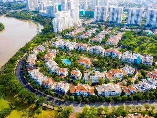 Cần bán biệt thự đơn lập ven sông căn góc 2 mặt tiền đẹp nhất chauteau compound, phú mỹ hưng