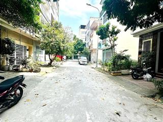 Cho thuê liền kề kdt xa la, phân lô, vỉa hè, ô tô tránh, 75m2, 4 tầng, mt 5m, 16 triệu/1 tháng