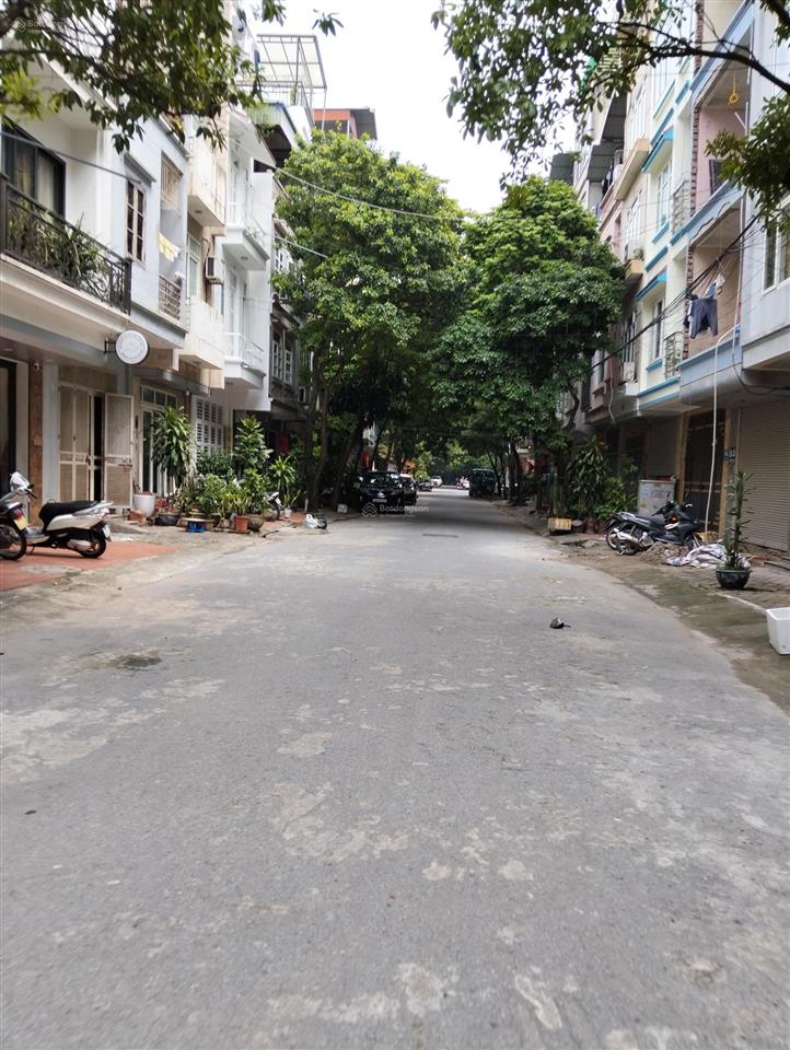 Bán đất dịch vụ dương nội, phân lô, vỉa hè, ô tô tránh nhau, 50m2, mt 4m, giá sốc chỉ 10.7 tỷ